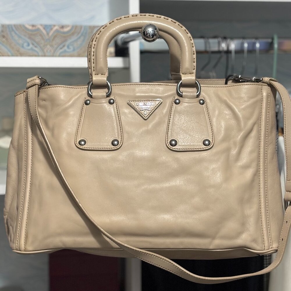 Prada Leather Tote Purse -Nocciolo Soft Calfskin (BN1889)